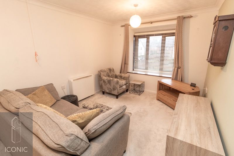 121, Laurel Court, Armstrong Road, Norwich photo 4