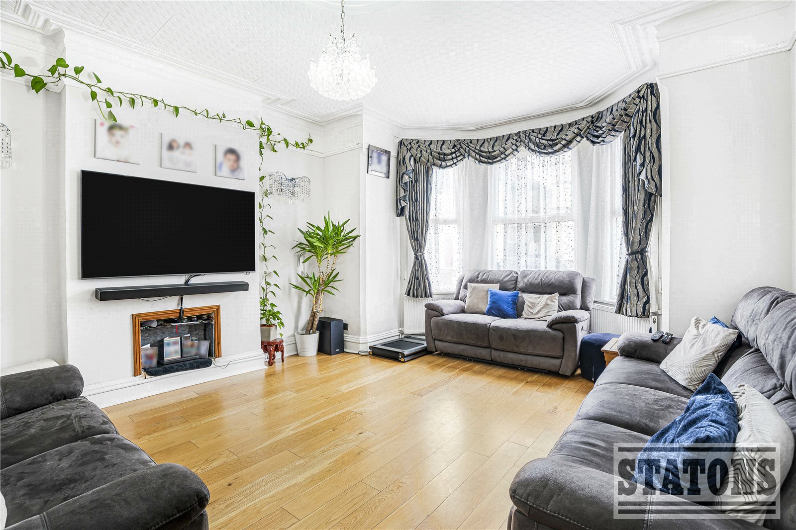 6 bedroom semi-detached house for sale 0