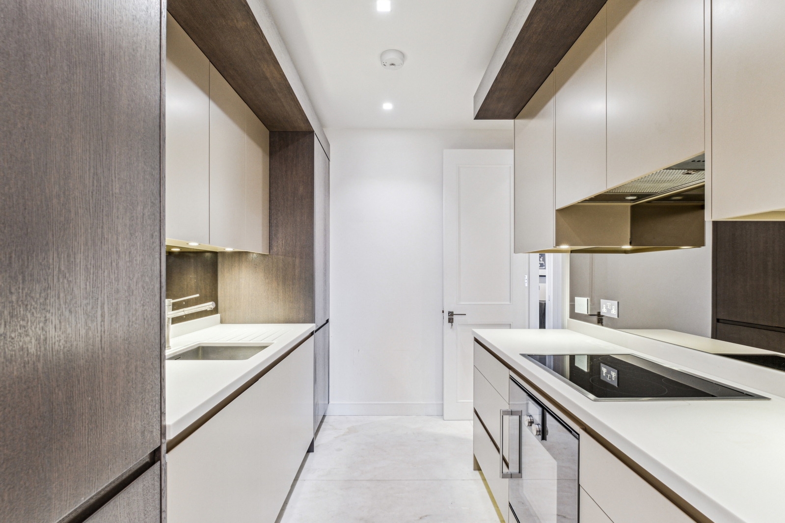 3 bedroom flat for sale 0