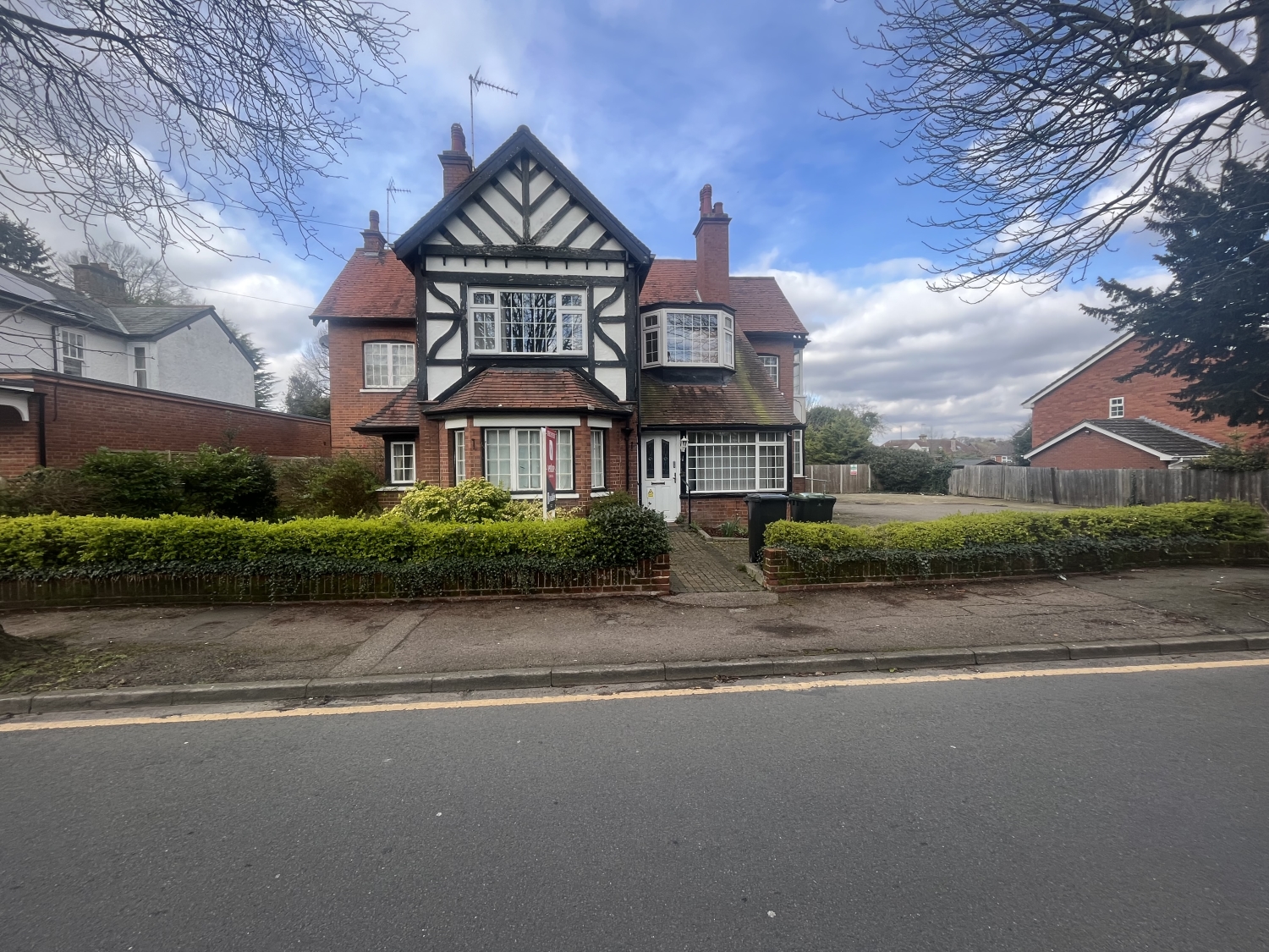 15 bedroom detached house for sale 0