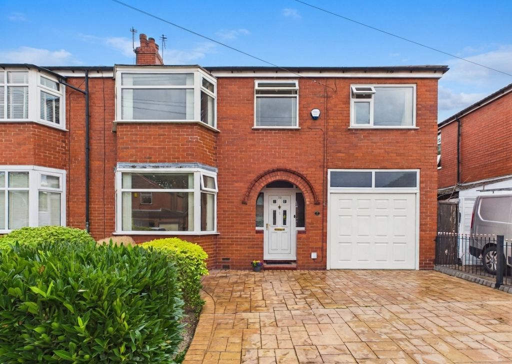 10 Valdene Drive, Worsley, Manchester, M28 7GA - listing photo