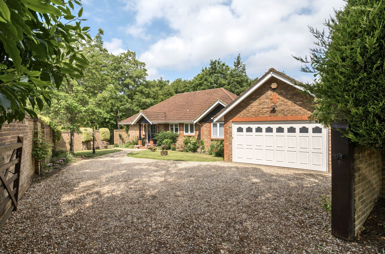 5 bedroom terraced house for sale