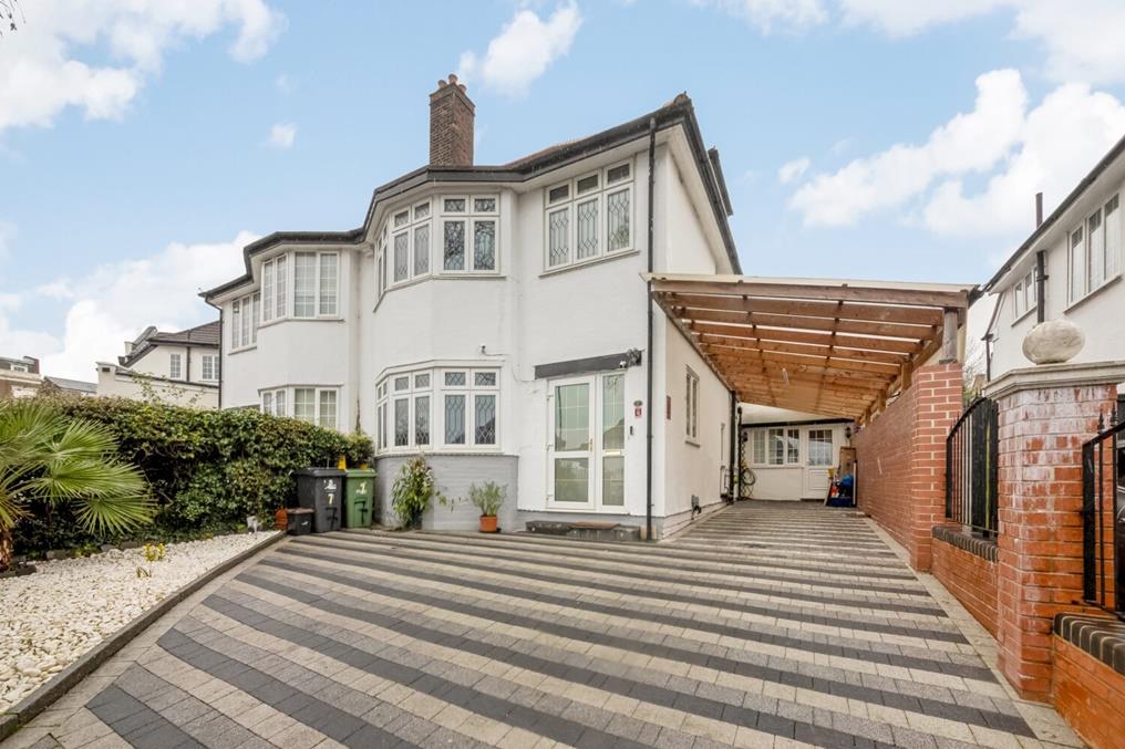 5 bedroom end terrace house for sale 0