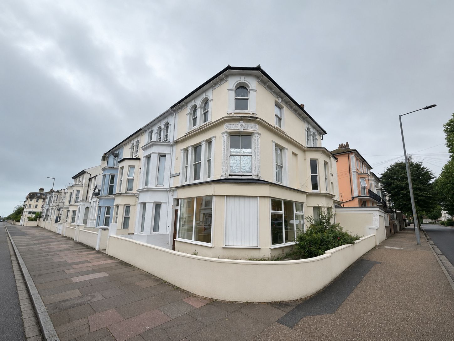 26,Flat 2, Bourne Street, Eastbourne photo 5