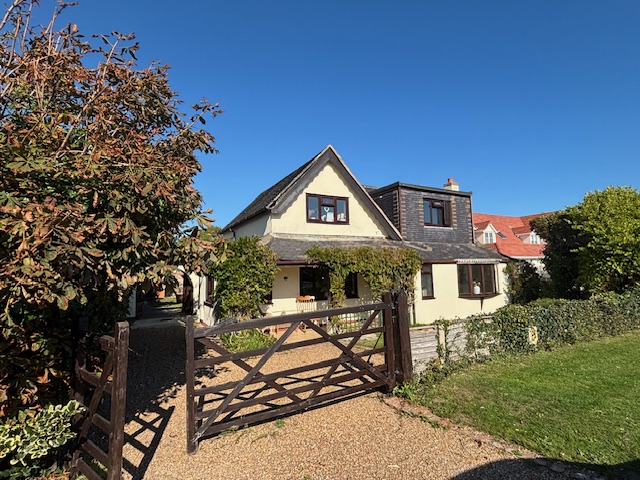 4-bed house on 13 Seal Road, Selsey, £550,000