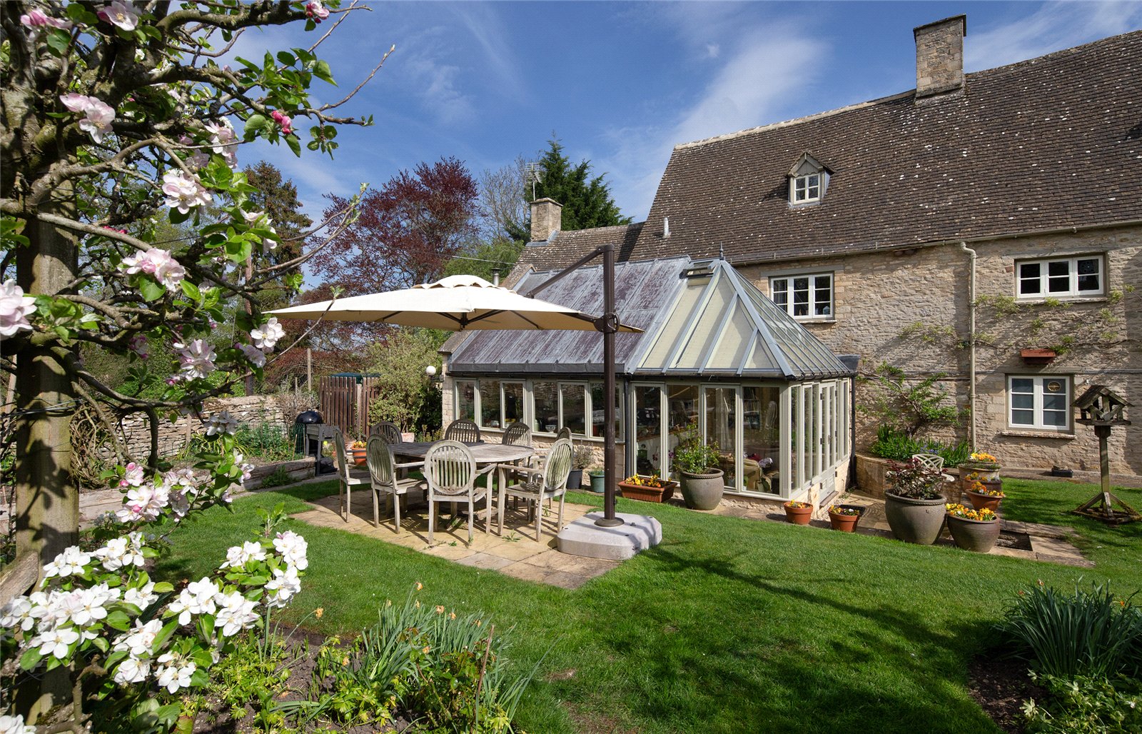 4 bedroom detached house for sale 0