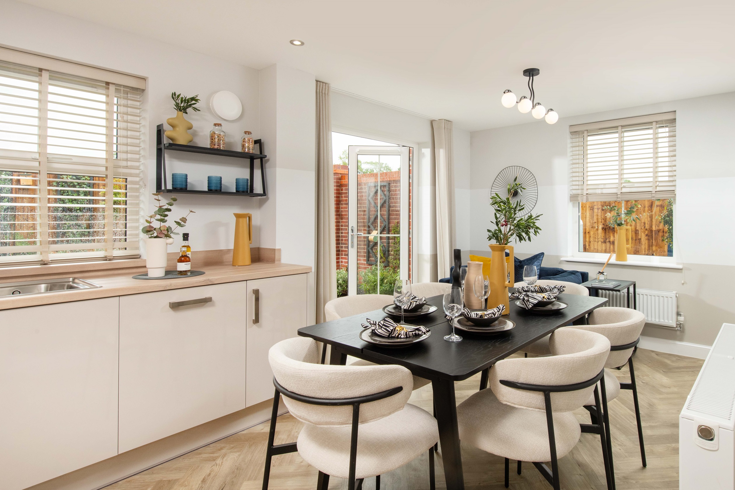 Henley Gate Hadley Kitchen Diner