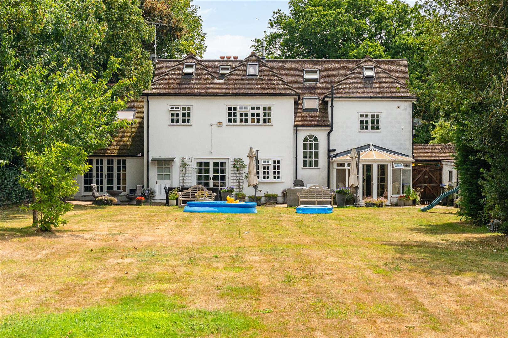 7 bedroom detached house for sale 0