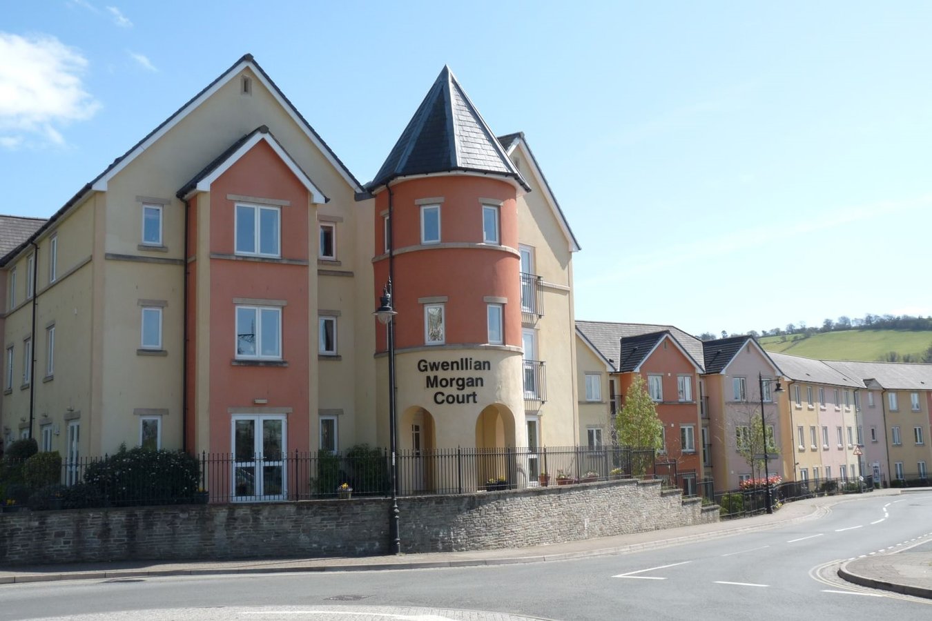 2-bed flat on 7 Gwenllian Morgan Court, Heol Gouesnou, Brecon, £185,000