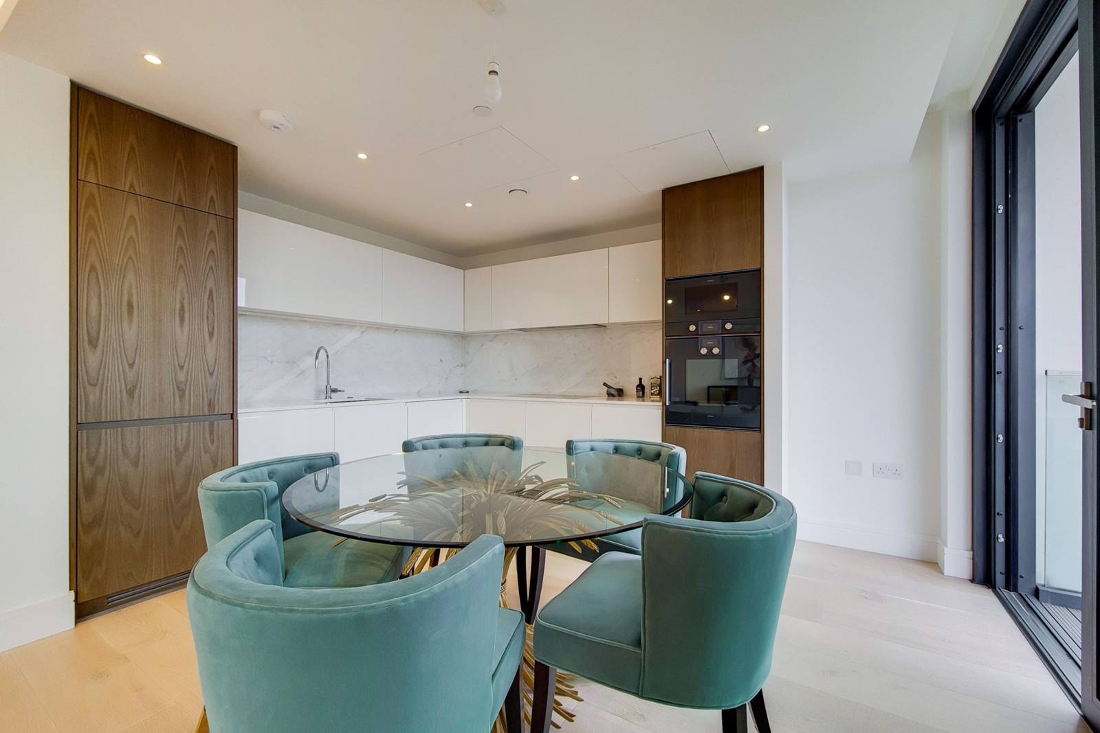 2 bedroom new flat for sale 0