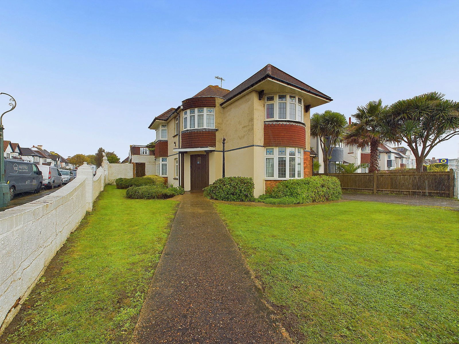 4 bedroom detached house for sale 0