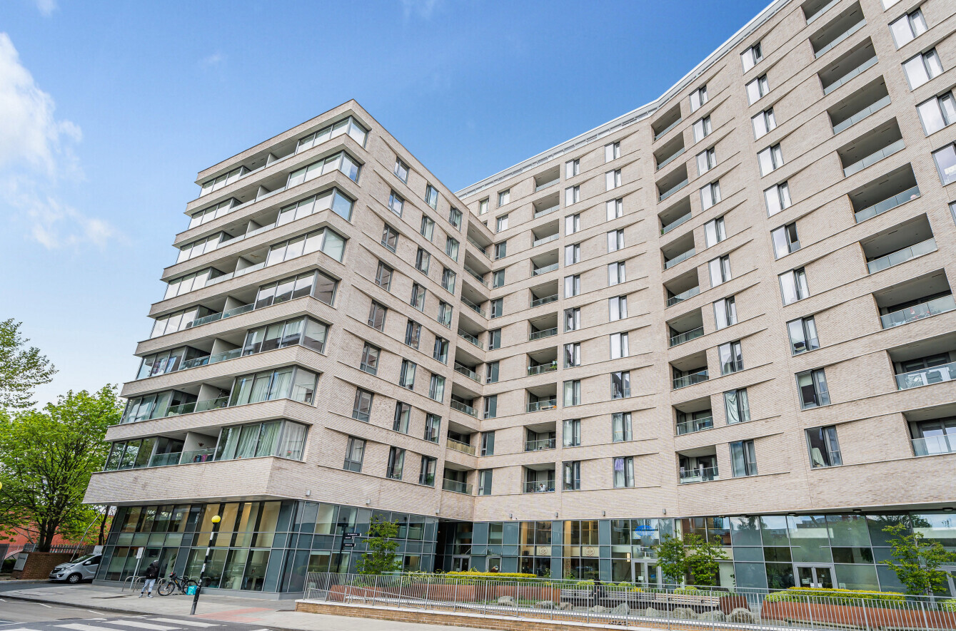 2 bedroom flat for sale 0