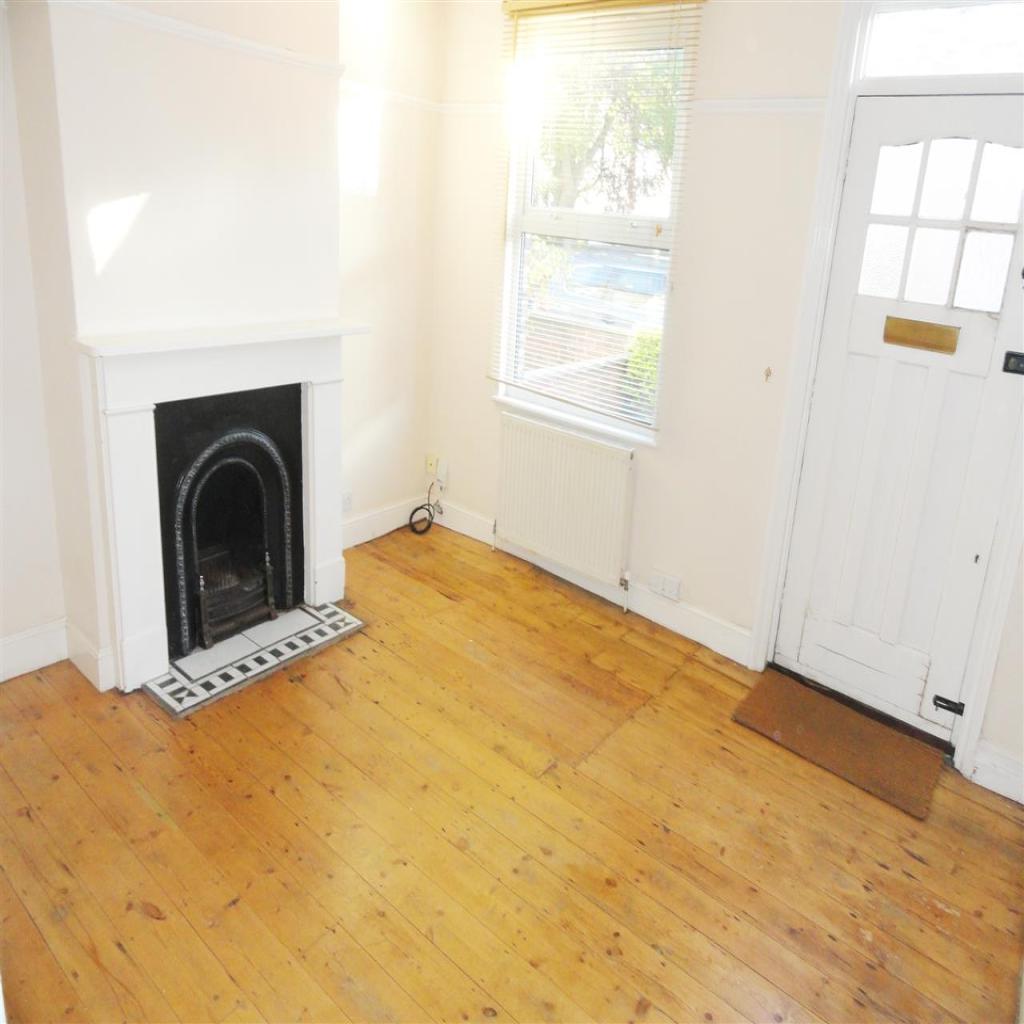 2 Bedrooms Terraced house to rent in New Writtle Street, Chelmsford CM2