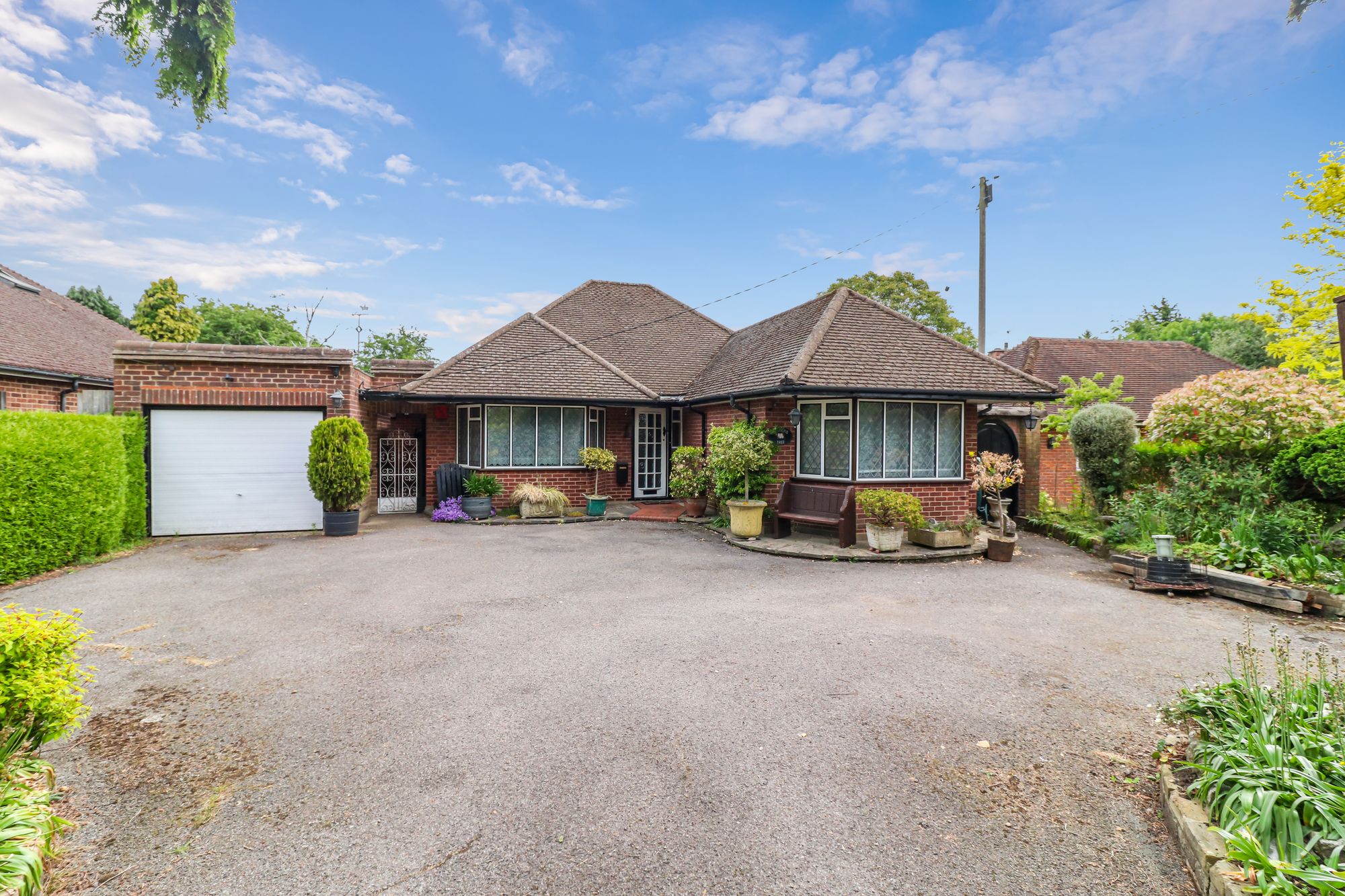 3 bedroom detached house for sale 0