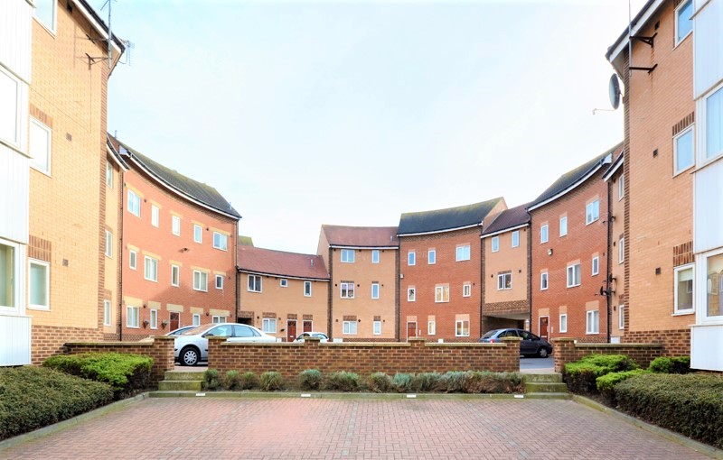 9 Captains Walk, Admiral Way, Hartlepool photo 3