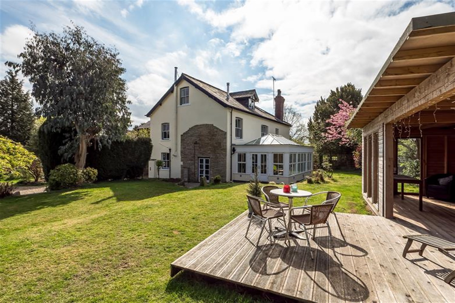 Prediction: Why the Bank of England Will Hold Interest Rates at 3.75% This Week