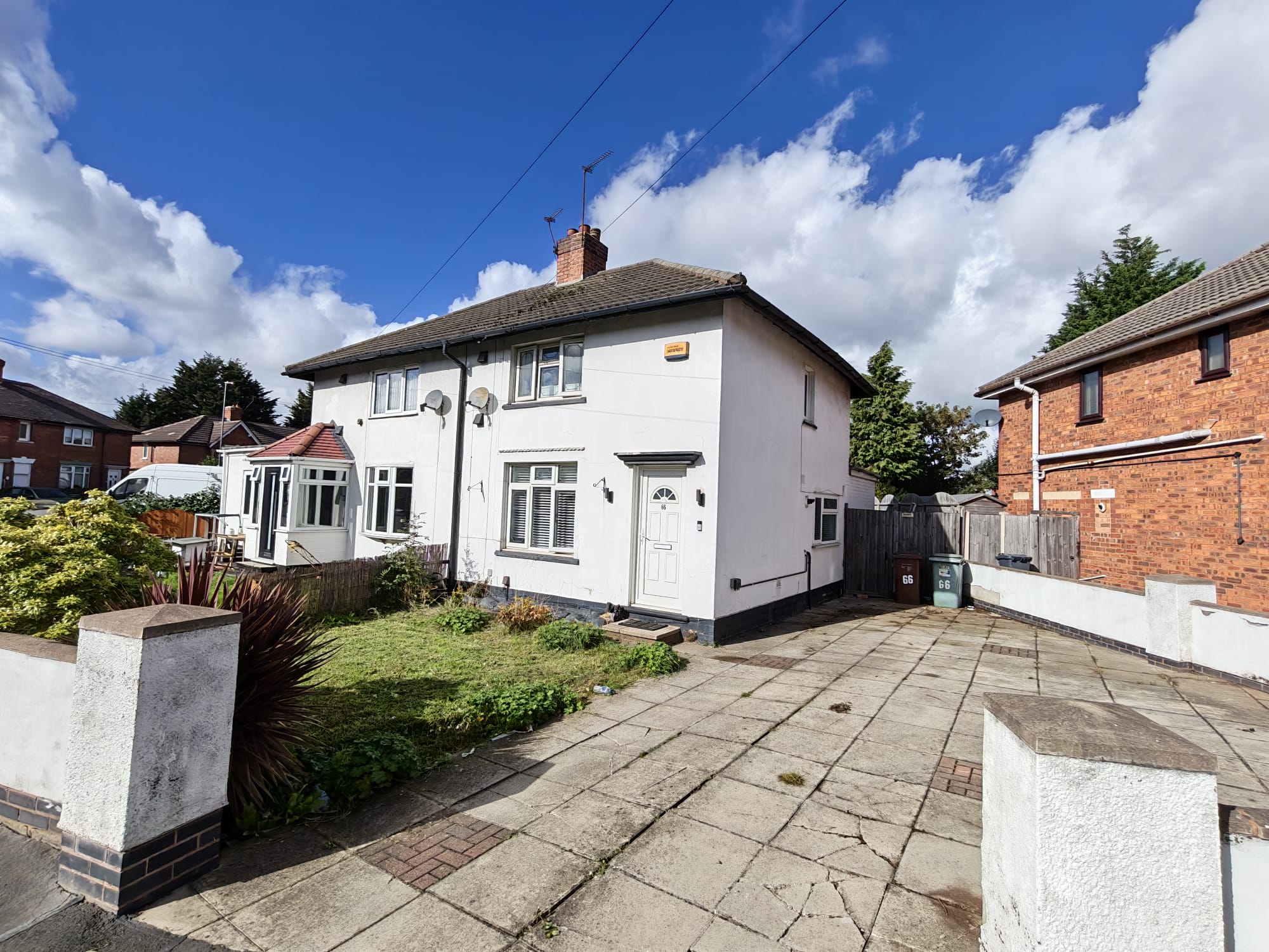 3 bed semi-detached house for sale
