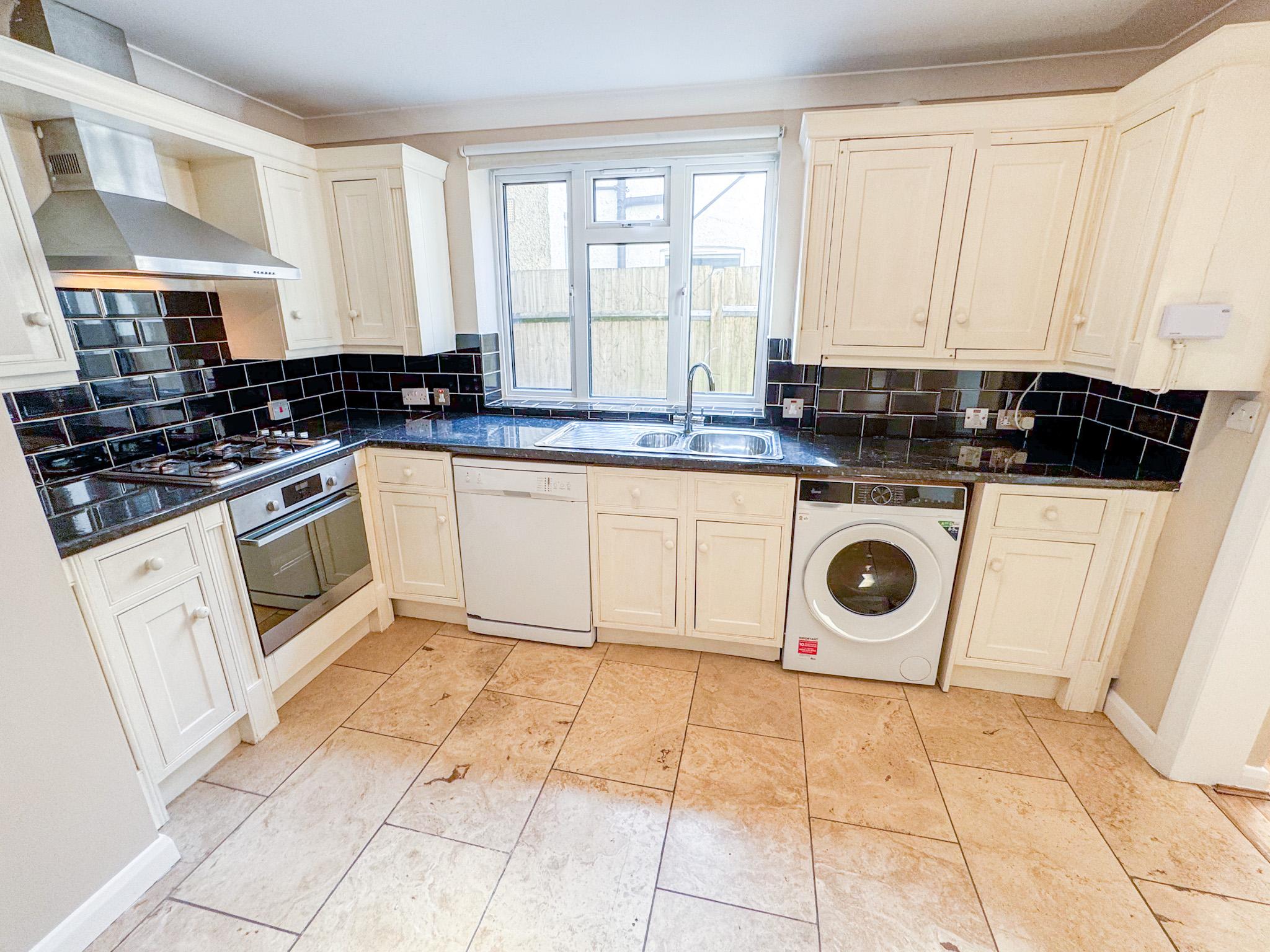 338C, Brighton Road, South Croydon photo 2