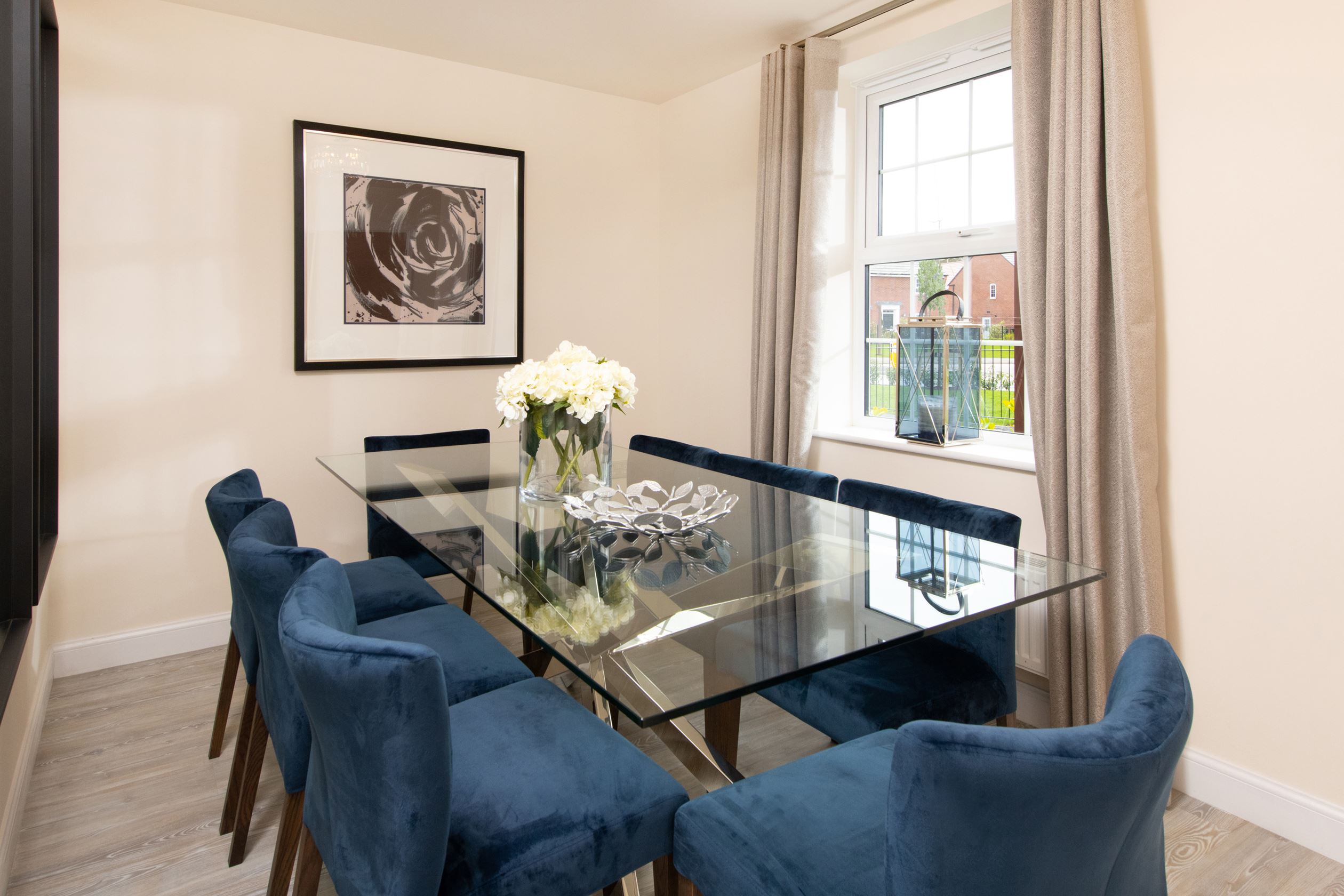 Property 3 of 9. Winstone Dining Room