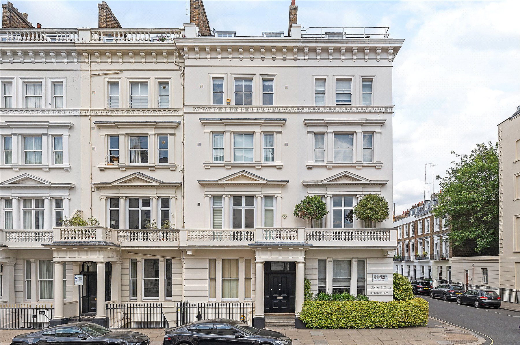 3 bedroom flat for sale 0