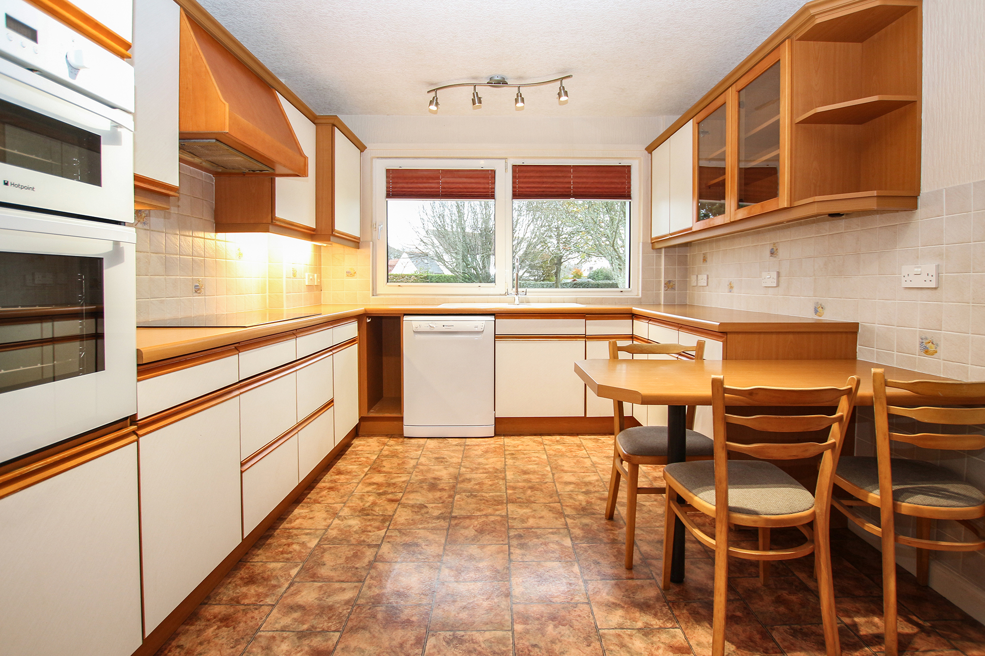 4 bedroom property for sale 0