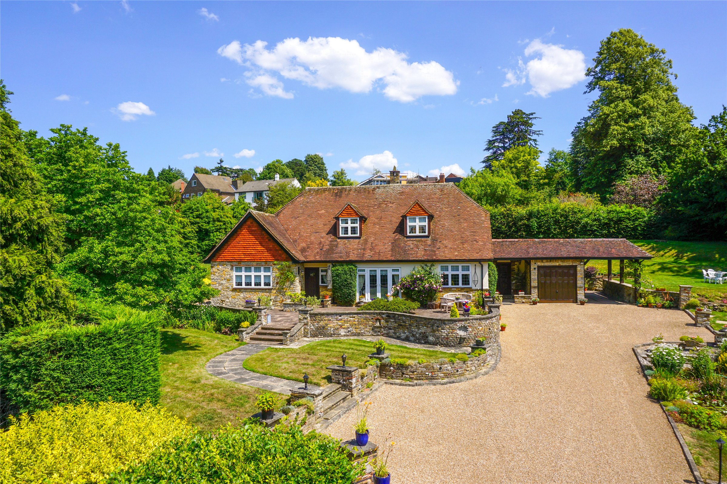 4 bedroom detached house for sale 0