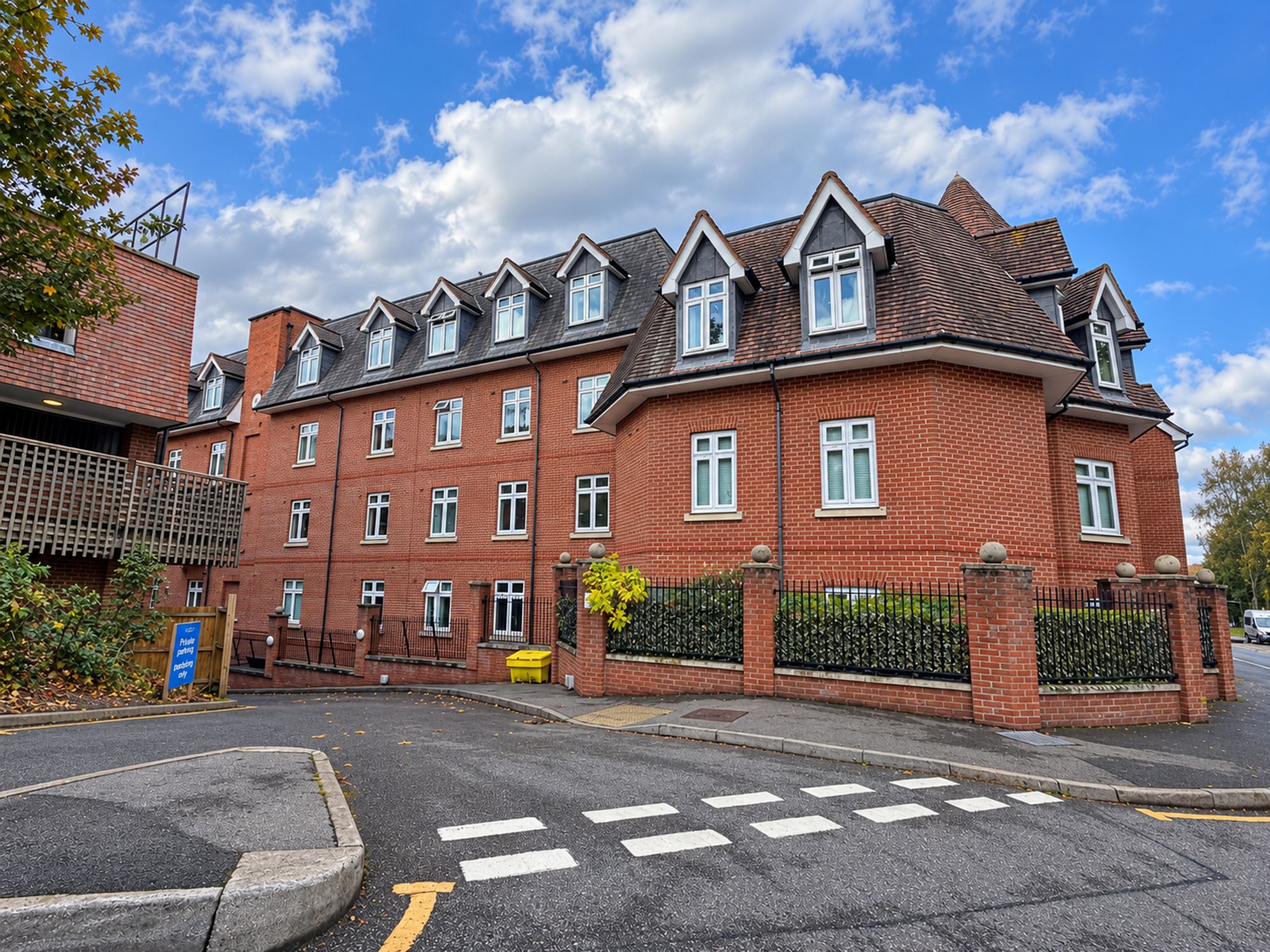Flat 54, Royal Swan Quarter Leret Way, Leatherhead photo 4
