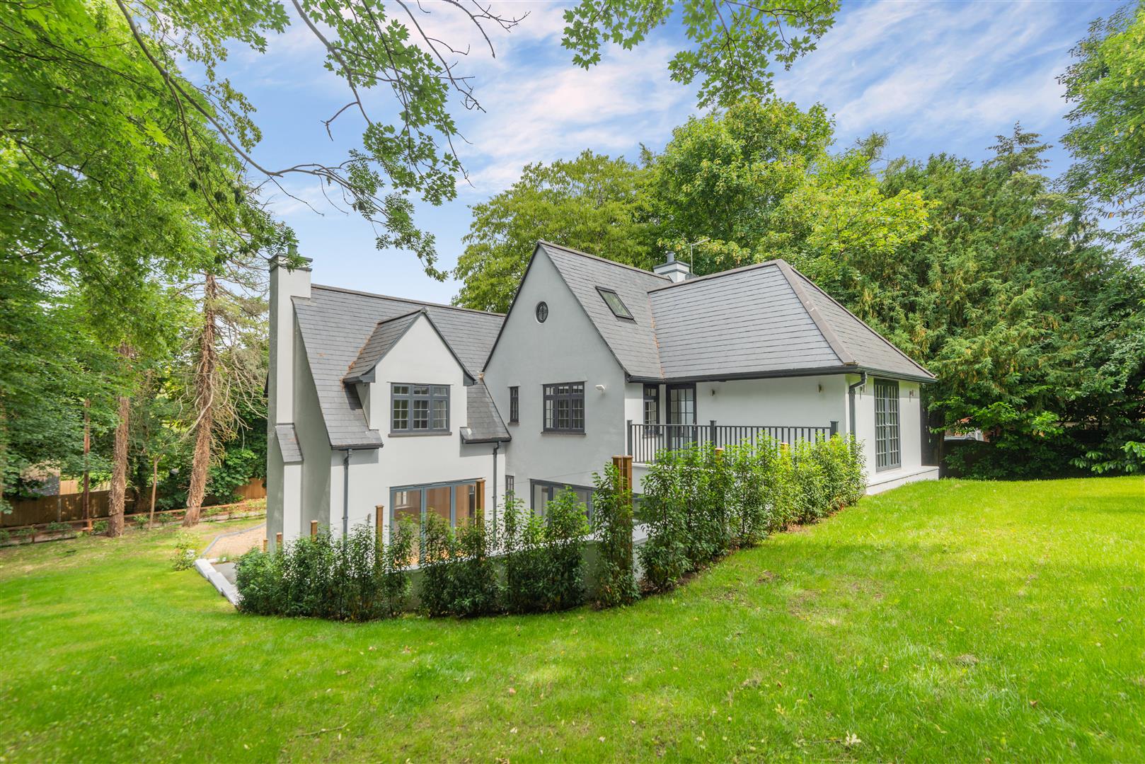 5 bedroom property for sale 0