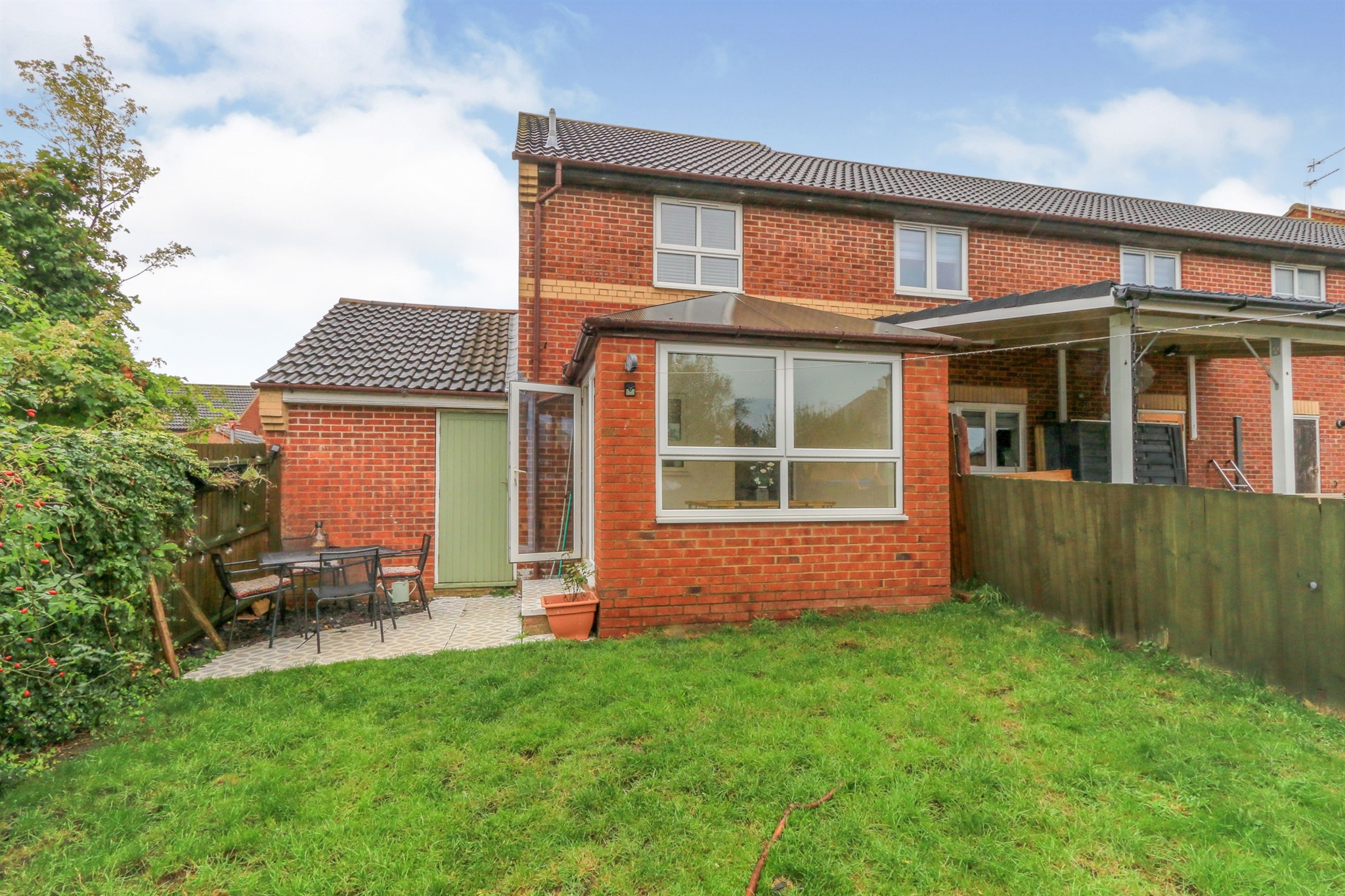 Photos of Lupin Close, Kettering NN16 56538134 PrimeLocation