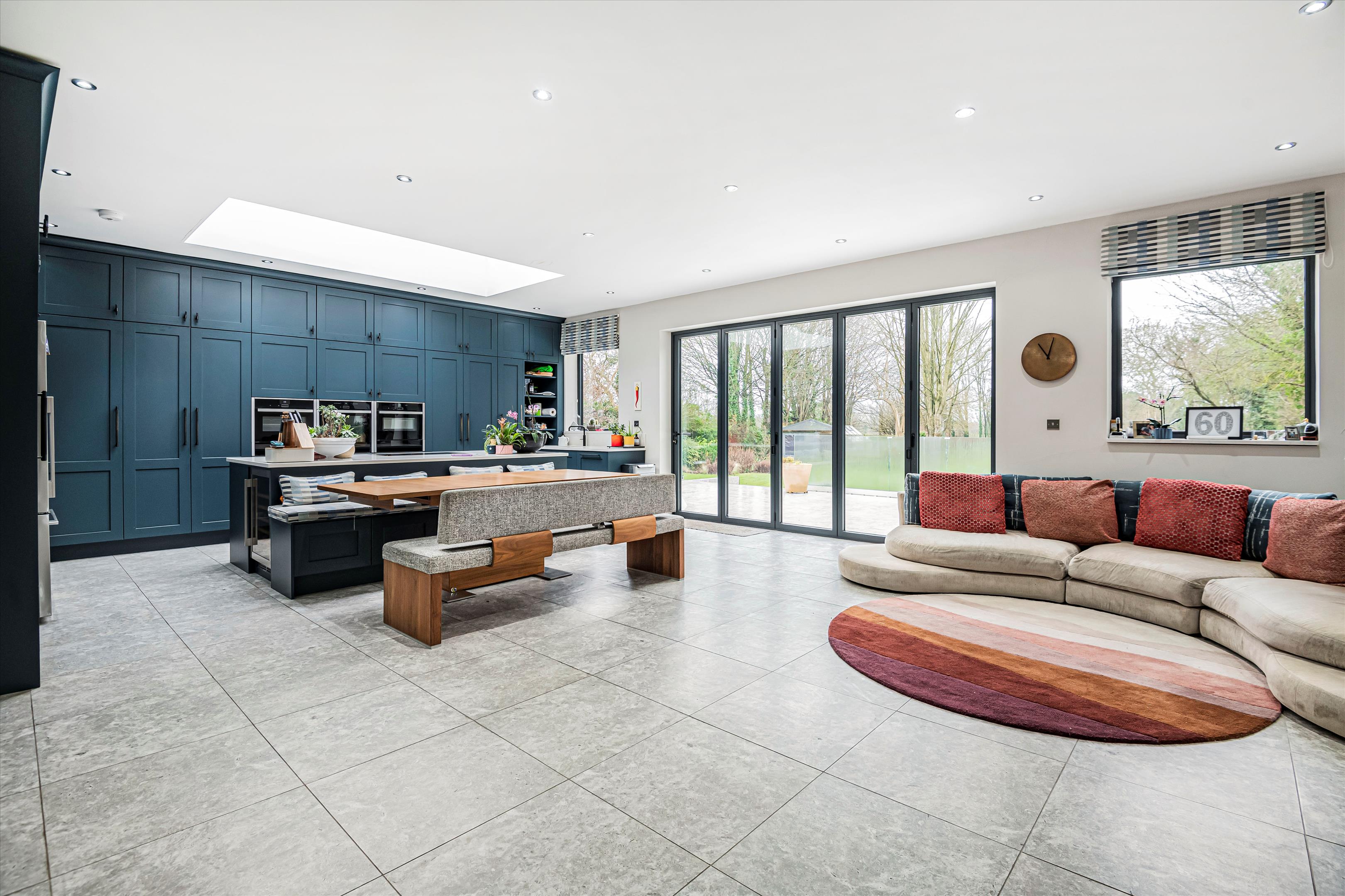 4 bedroom detached house for sale 0