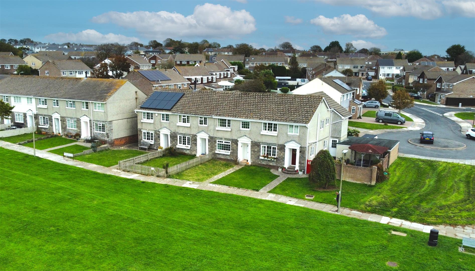 3-bed house on 24, Tewdrig Close, Llantwit Major, £235,000