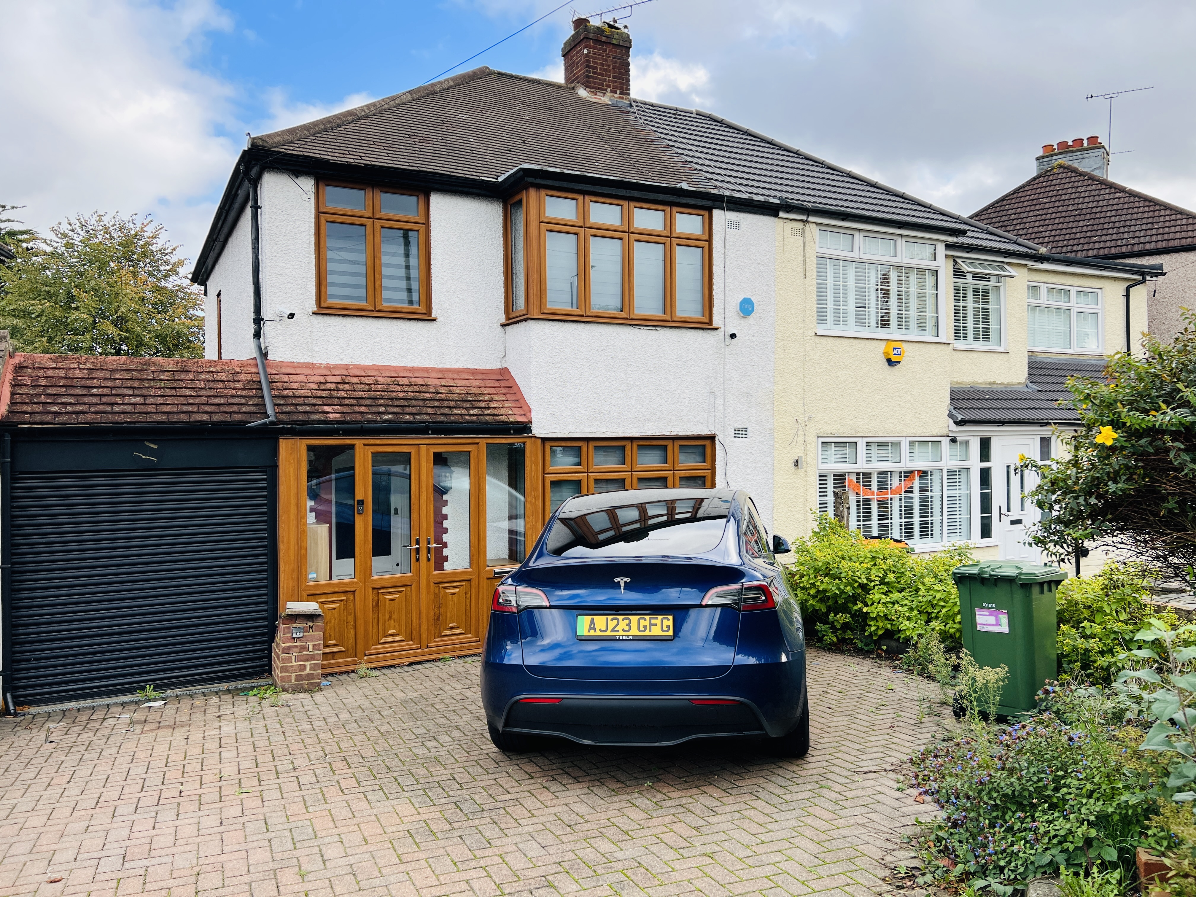 304, Pettits Lane North, Romford photo 4