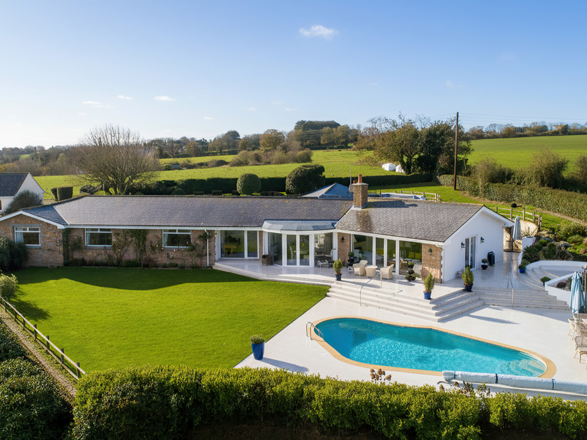 6 bedroom villa in Benhavis