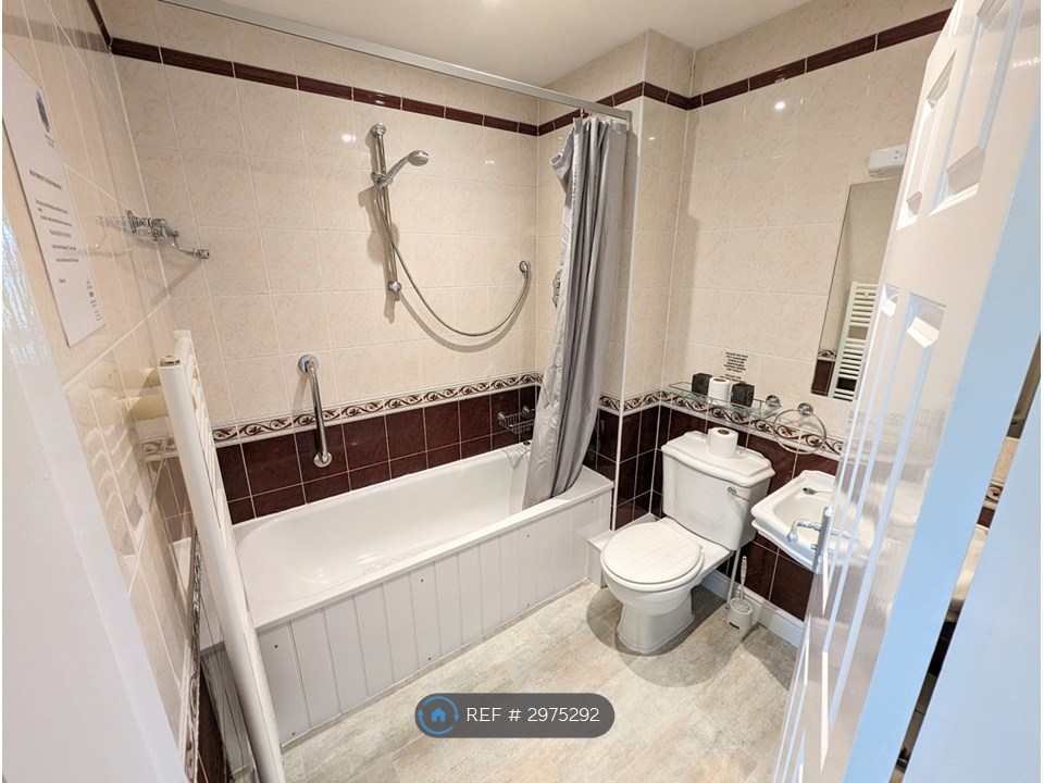 Eastcliffe Road, Par photo 4