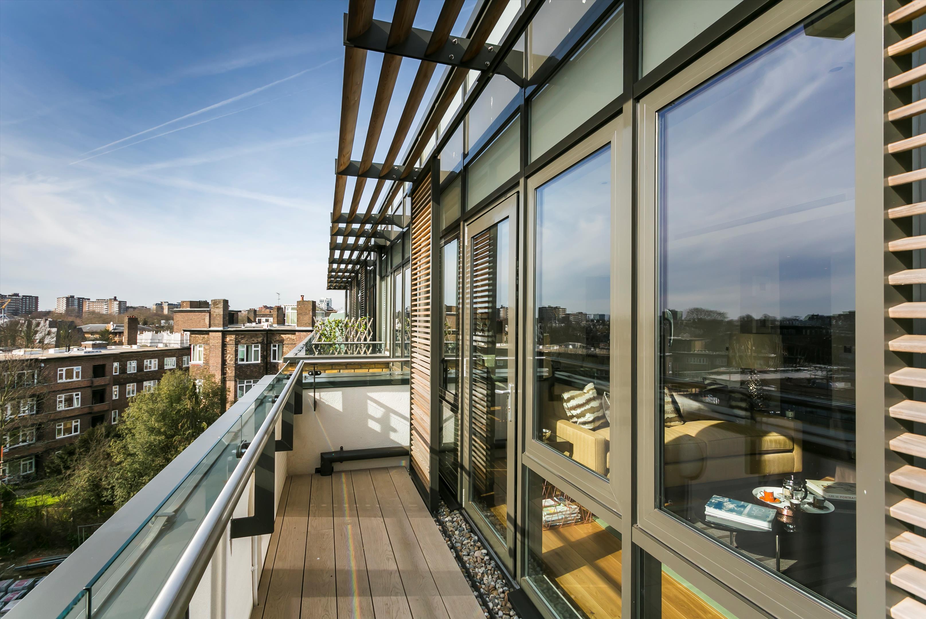 3 bedroom flat for sale 0