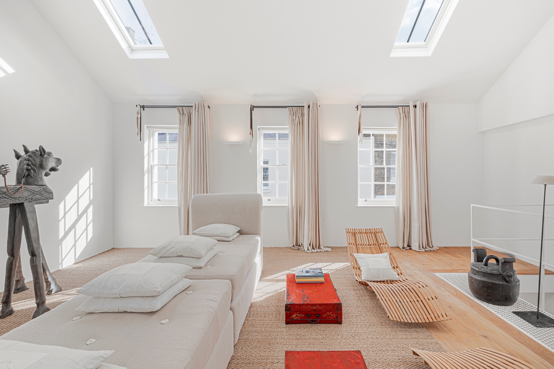 3 bedroom mews house for sale 0