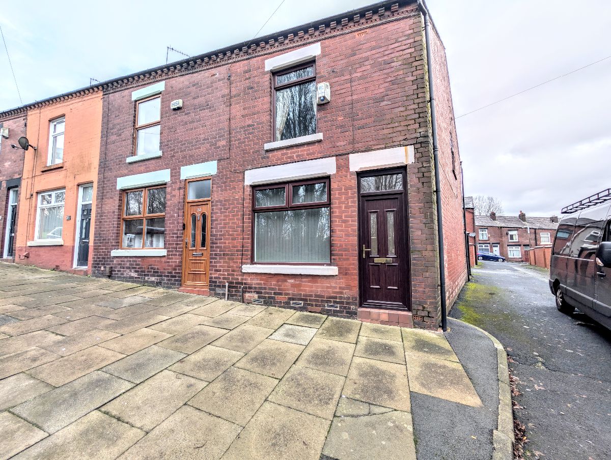 22 Clammerclough Road, Bolton photo 2