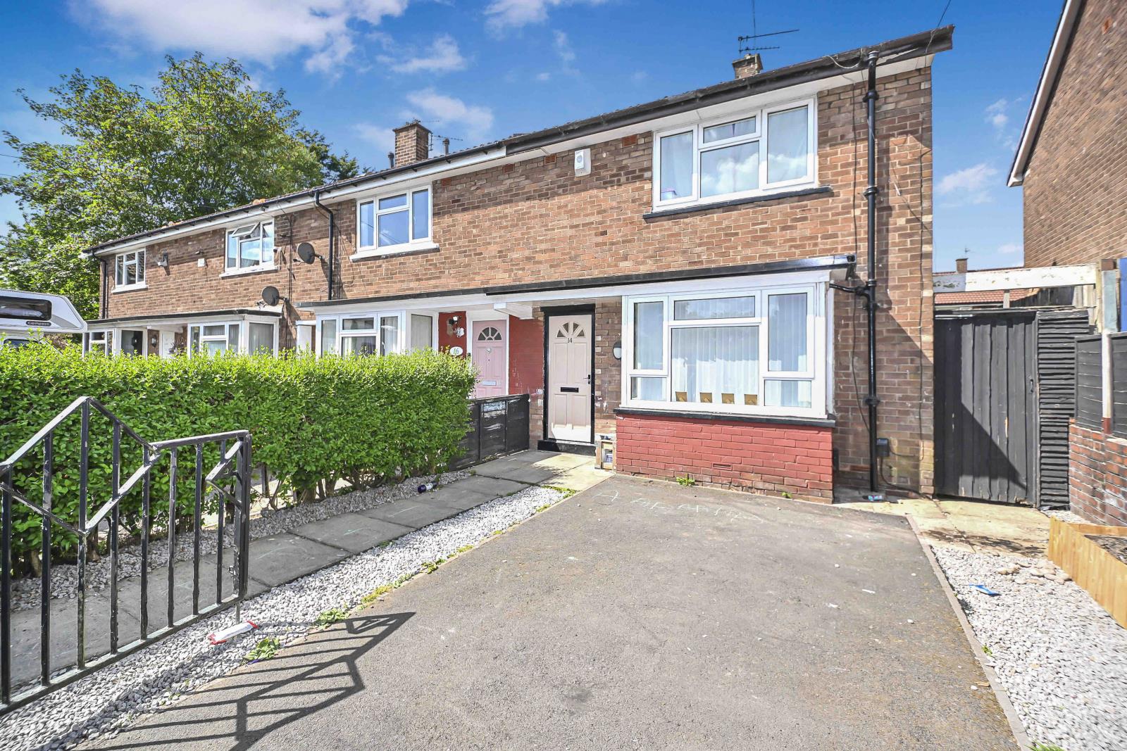 14 Barry Crescent, Barry Crescent, Manchester photo 3