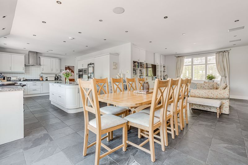 Photos of High Road, Coulsdon, Chipstead CR5 64740239 PrimeLocation