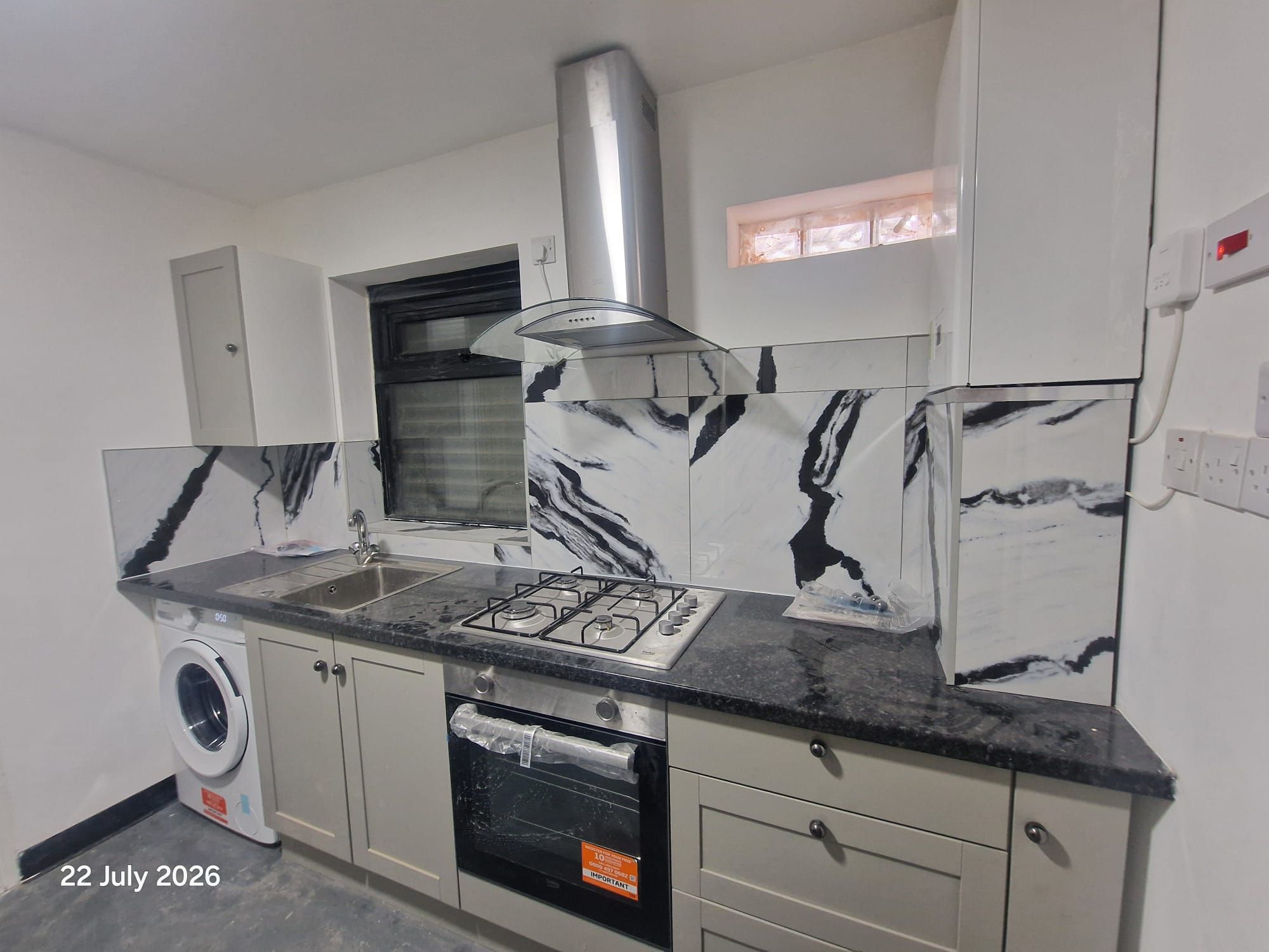 Flat 2, 134 Stanningley Road, Leeds photo 4