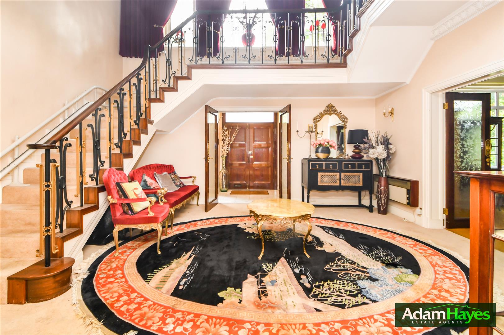 5 bedroom detached house for sale 0