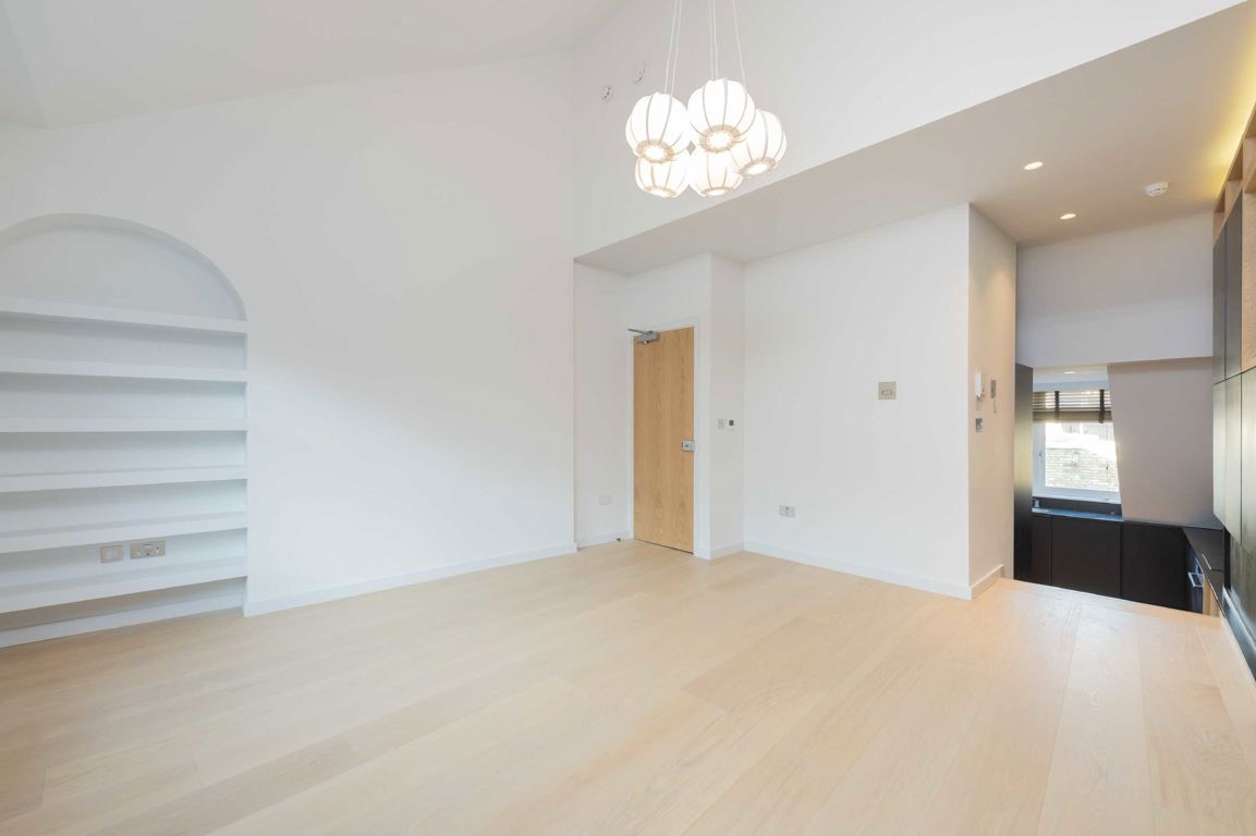 Flat 3, 162, Clerkenwell Road, London photo 4