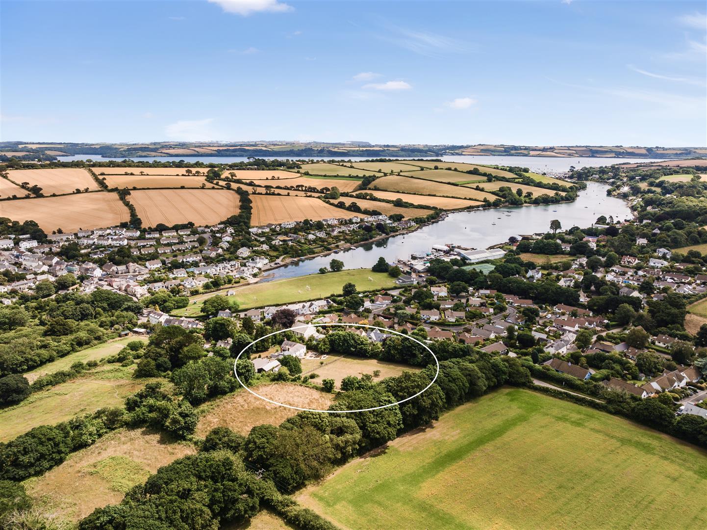 4 bedroom detached house for sale 0