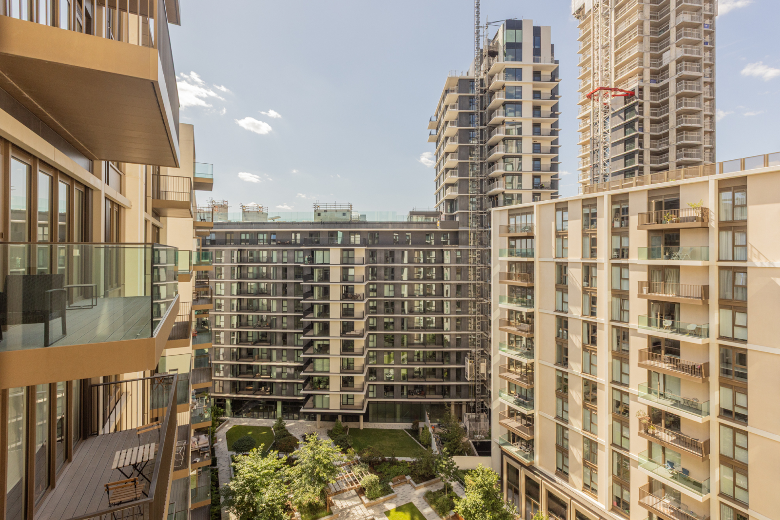 2 bedroom flat for sale 0