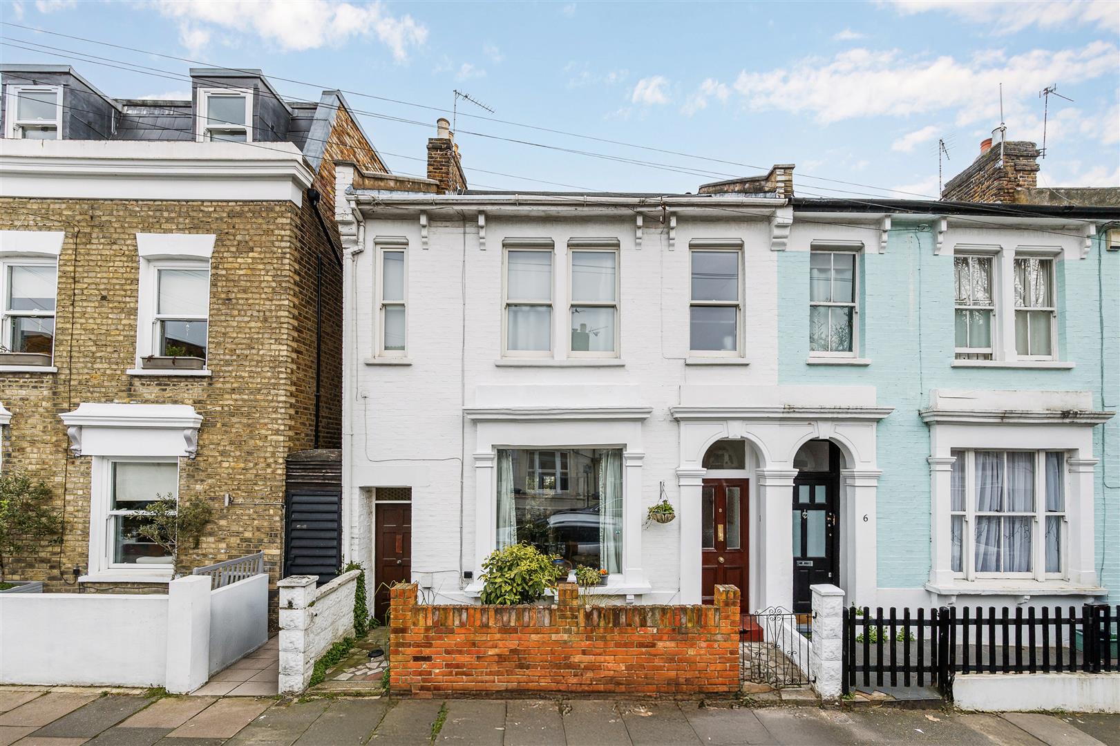 5 bedroom end terrace house for sale 0