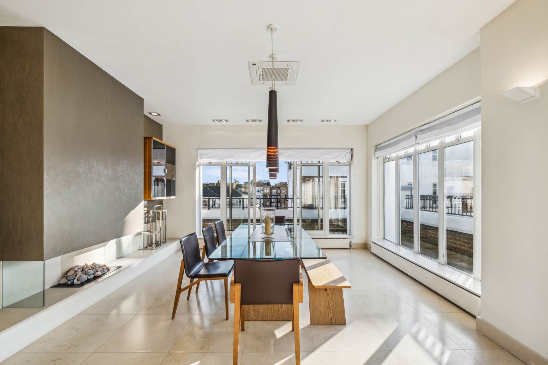 4 bedroom terraced house for sale in London