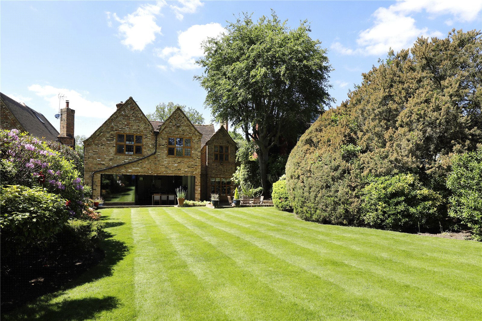 5 bedroom detached house for sale 0