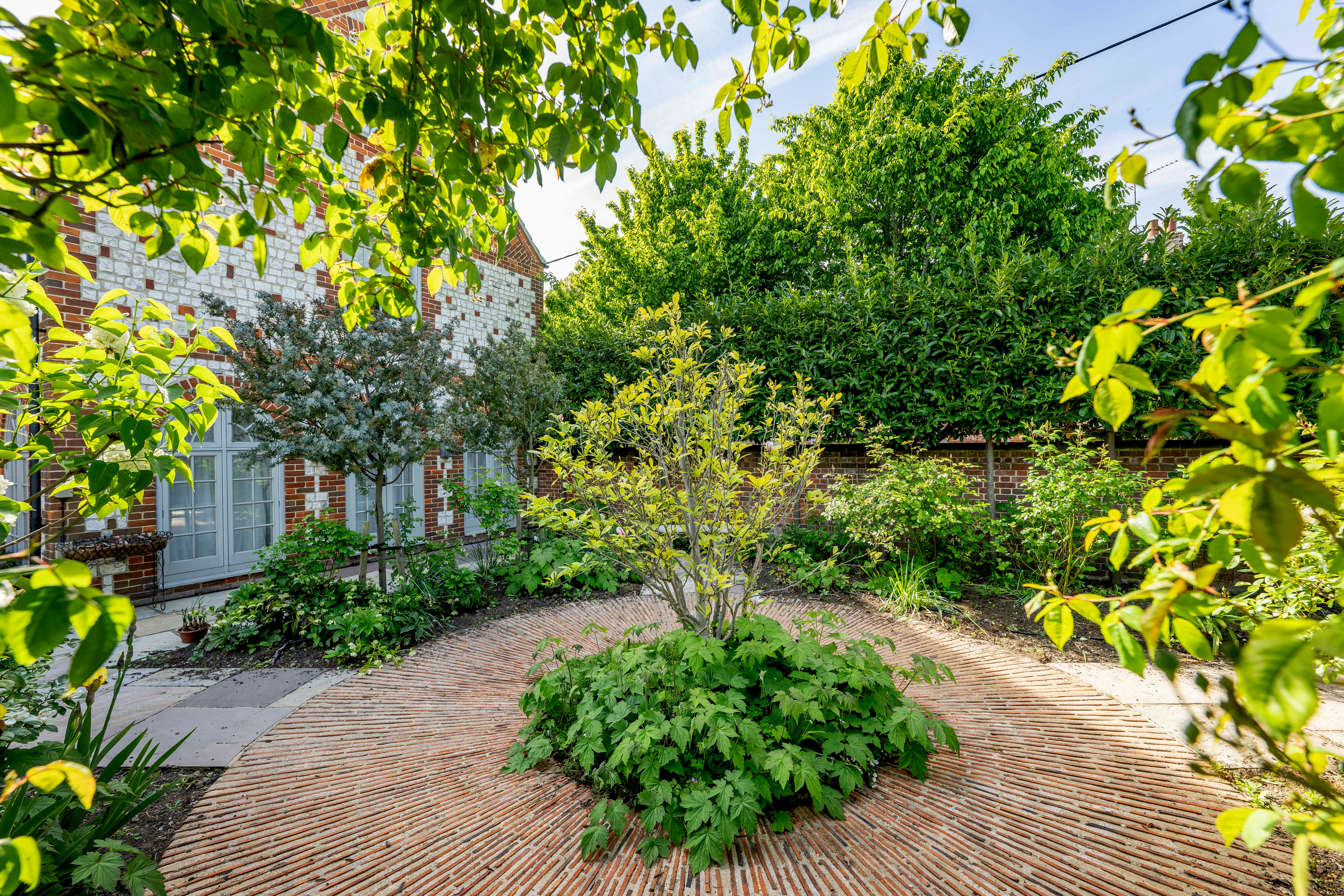 7 bedroom detached house for sale 0