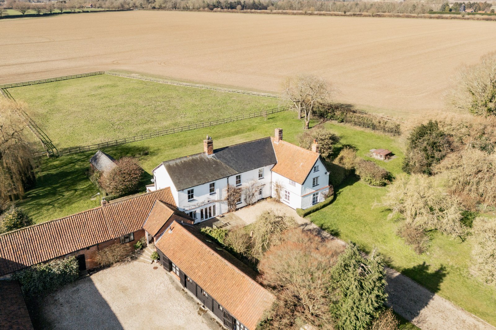 5 bedroom detached house for sale 0