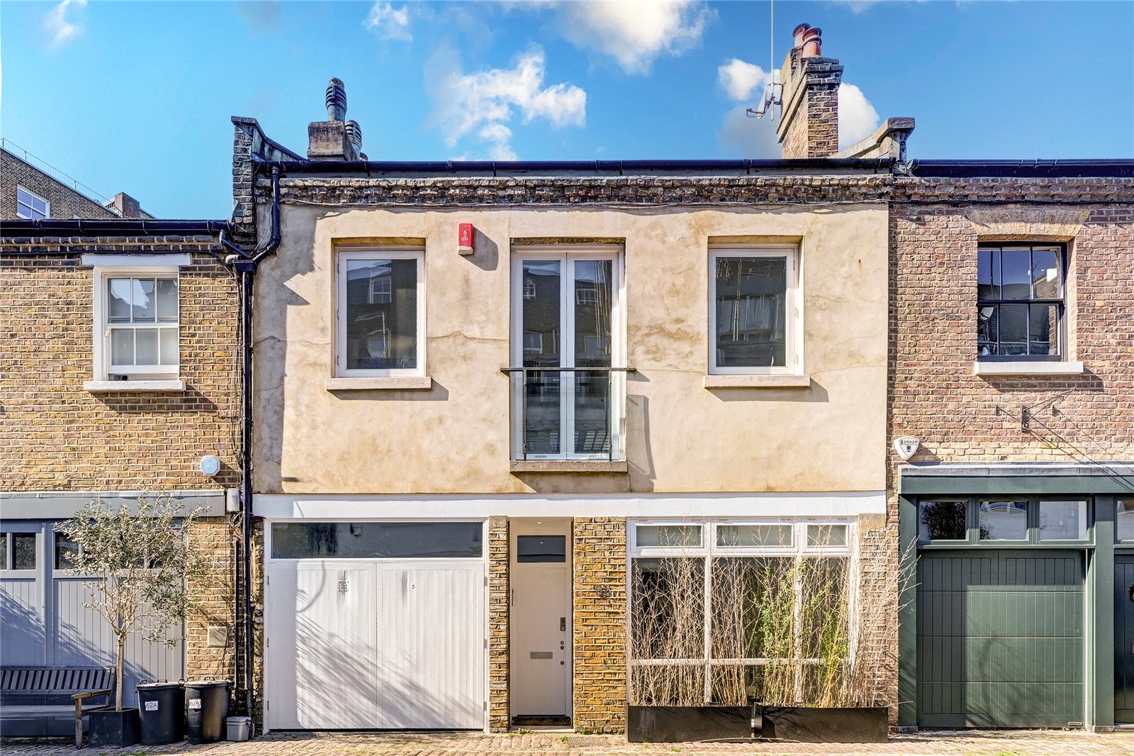 4 bedroom mews house for sale 0